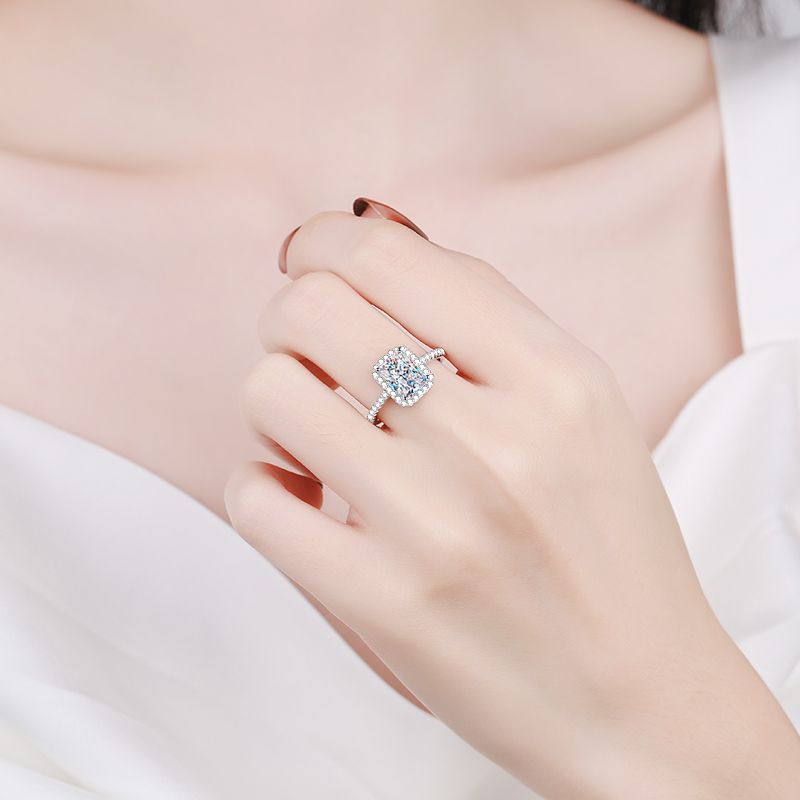 Xdy925 Sterling Silver Ring Women's Sugar Cube Micro-Inlaid Gravel 1 Carat 2 Carat Four-Claw Special-Shaped Moissanite Ring