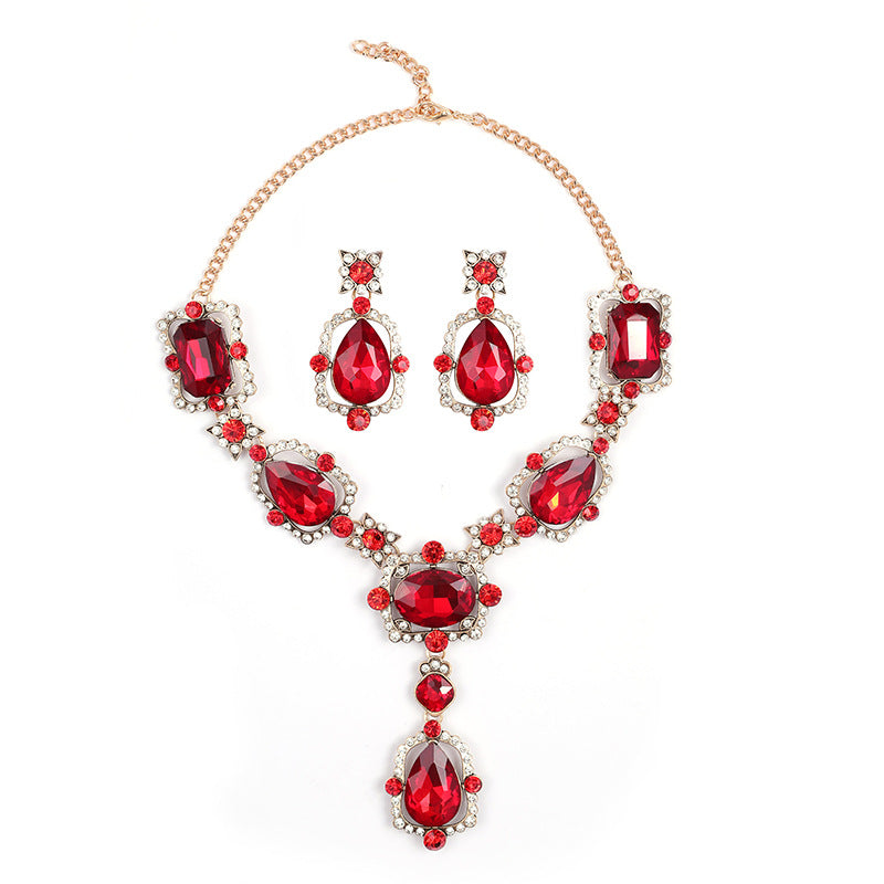Necklace, ring Set Oversized Personality Fashion Clavicle Chain Alloy Inlaid Gem.