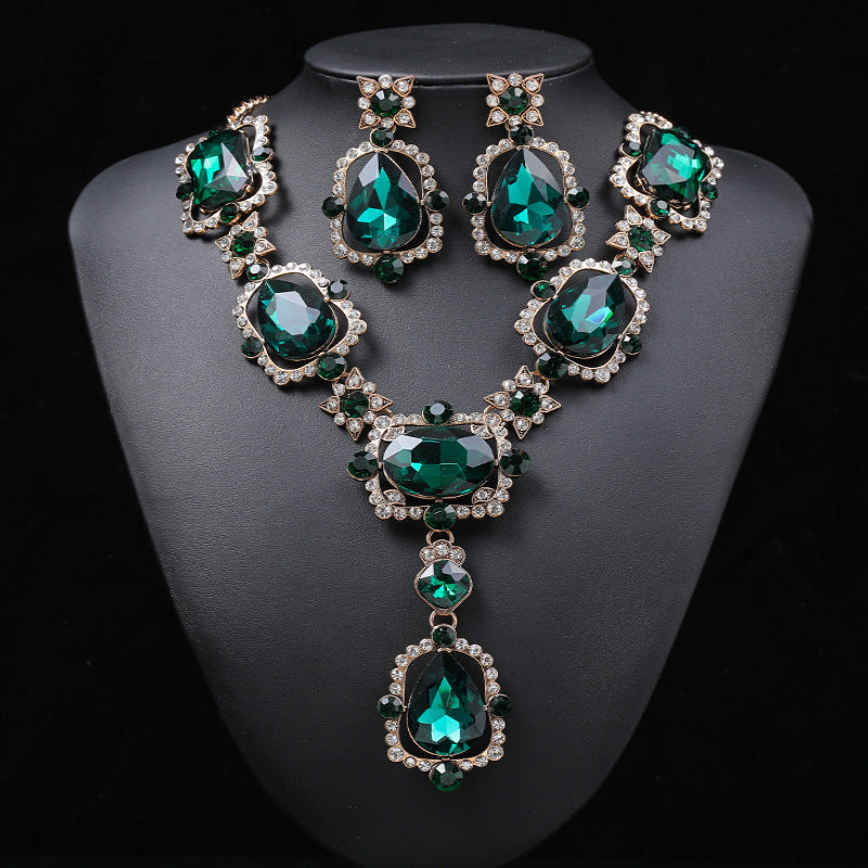 Necklace, ring Set Oversized Personality Fashion Clavicle Chain Alloy Inlaid Gem.