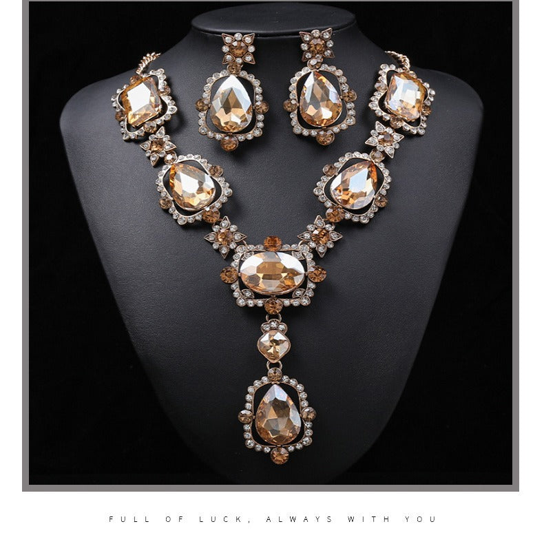 Necklace, ring Set Oversized Personality Fashion Clavicle Chain Alloy Inlaid Gem.