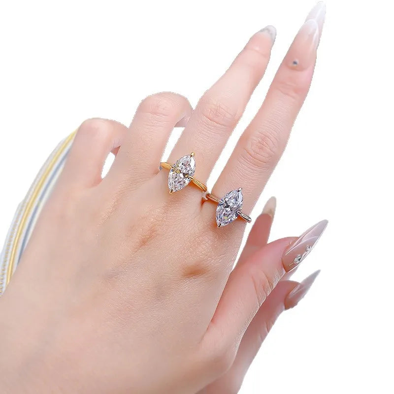S925 Silver 8*15mm White Diamond Ring, beautiful Style.