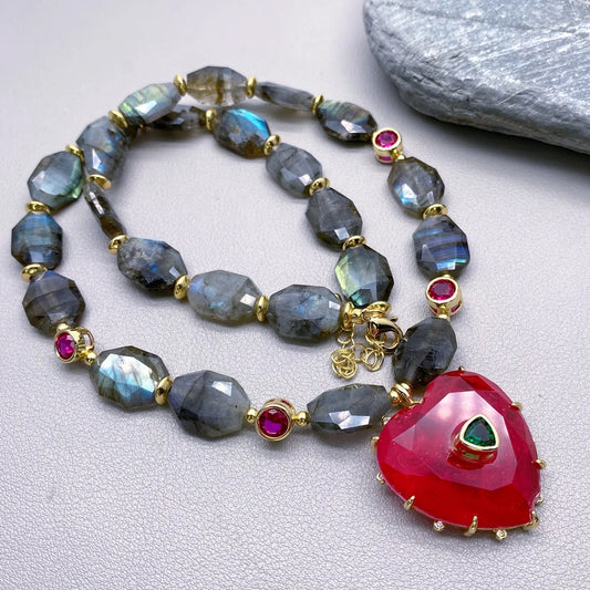 Y·YING Natural Stone Faceted Labradorite Chunk Chokers Necklace Red Heart Pendant Simple Layers Jewelry Gifts