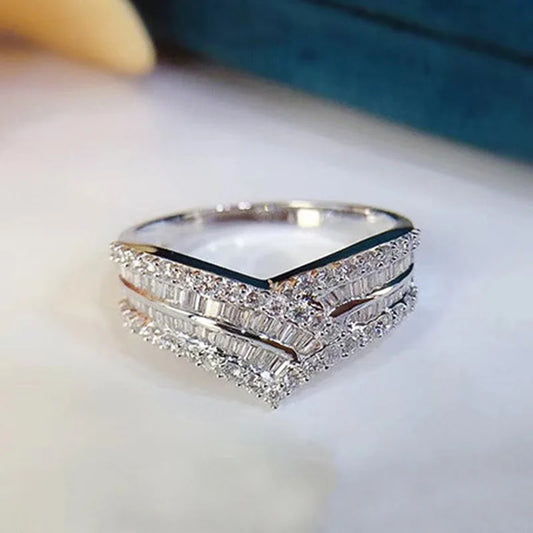 Wave Design Cubic Zirconia Rings for Women New Arrival Luxury Silver High-quality Jewellery.