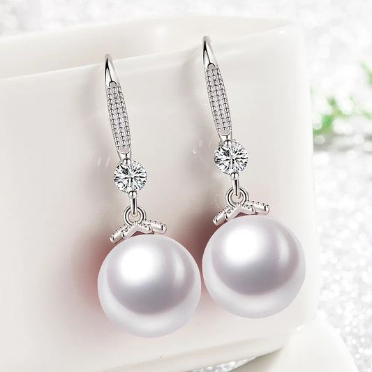 Silver Simple Luxury Pearl and Zirconia Earrings.