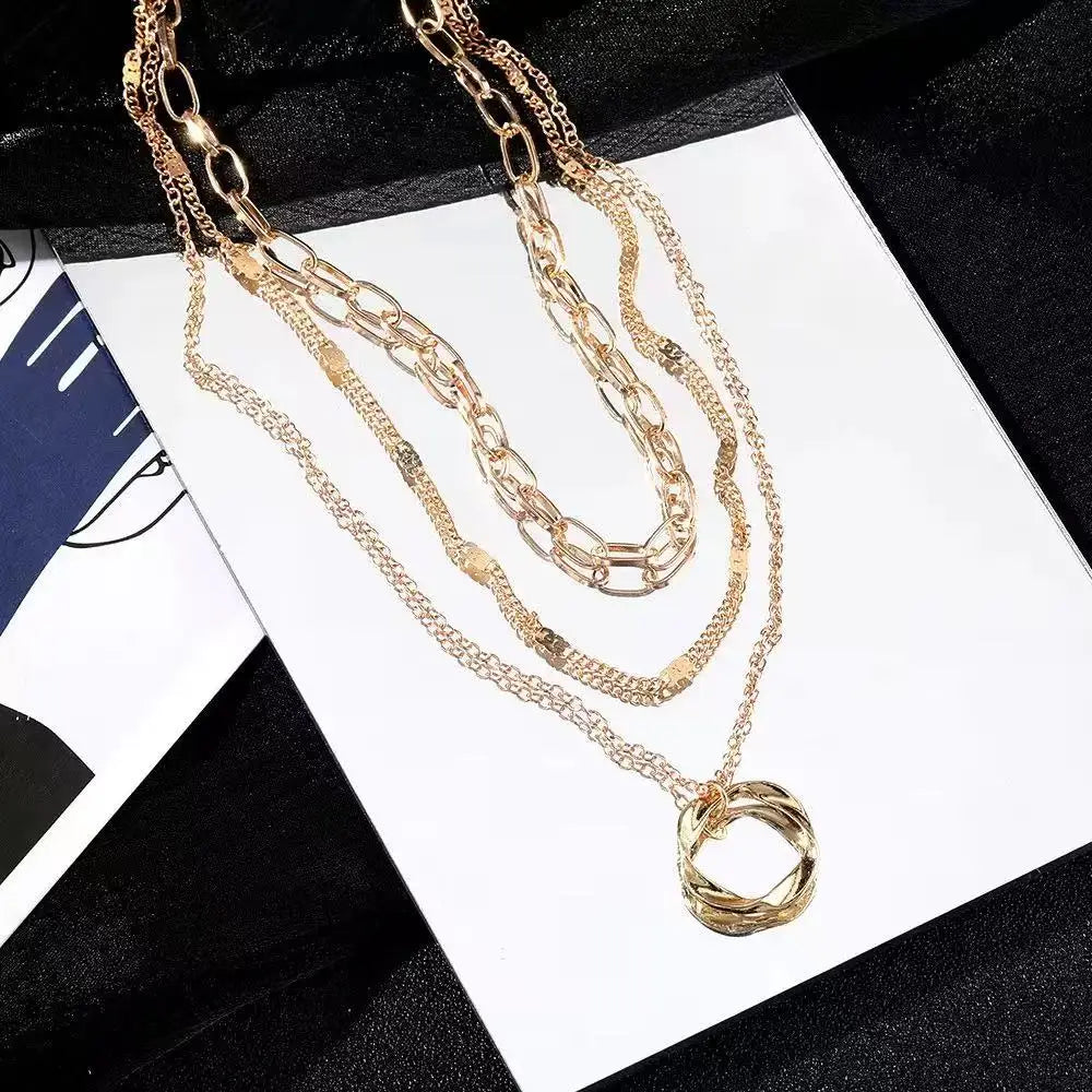 Fashionable round circle pendant necklace, exaggerated multi-layer versatile necklace.