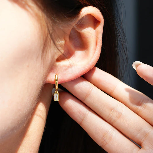 Luxury 100% Real 18k Gold Women's Drop Earrings Moissanite Diamond Earrings.