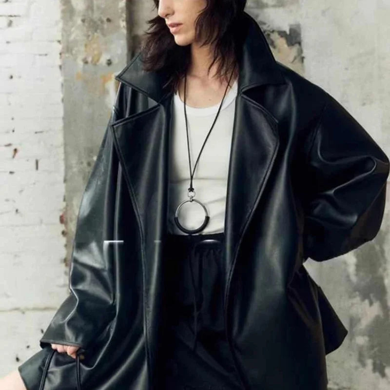 Retro Circle Black Rope Pendant Chain Long Necklace Classic Minimalist Jewellery.