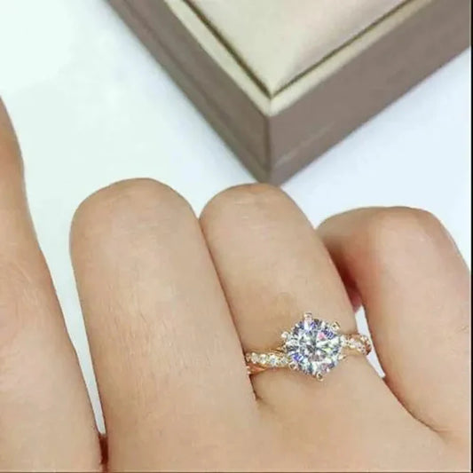 Huitan Classic 6 Claw Cubic Zirconia Rings Luxury Gold Color.