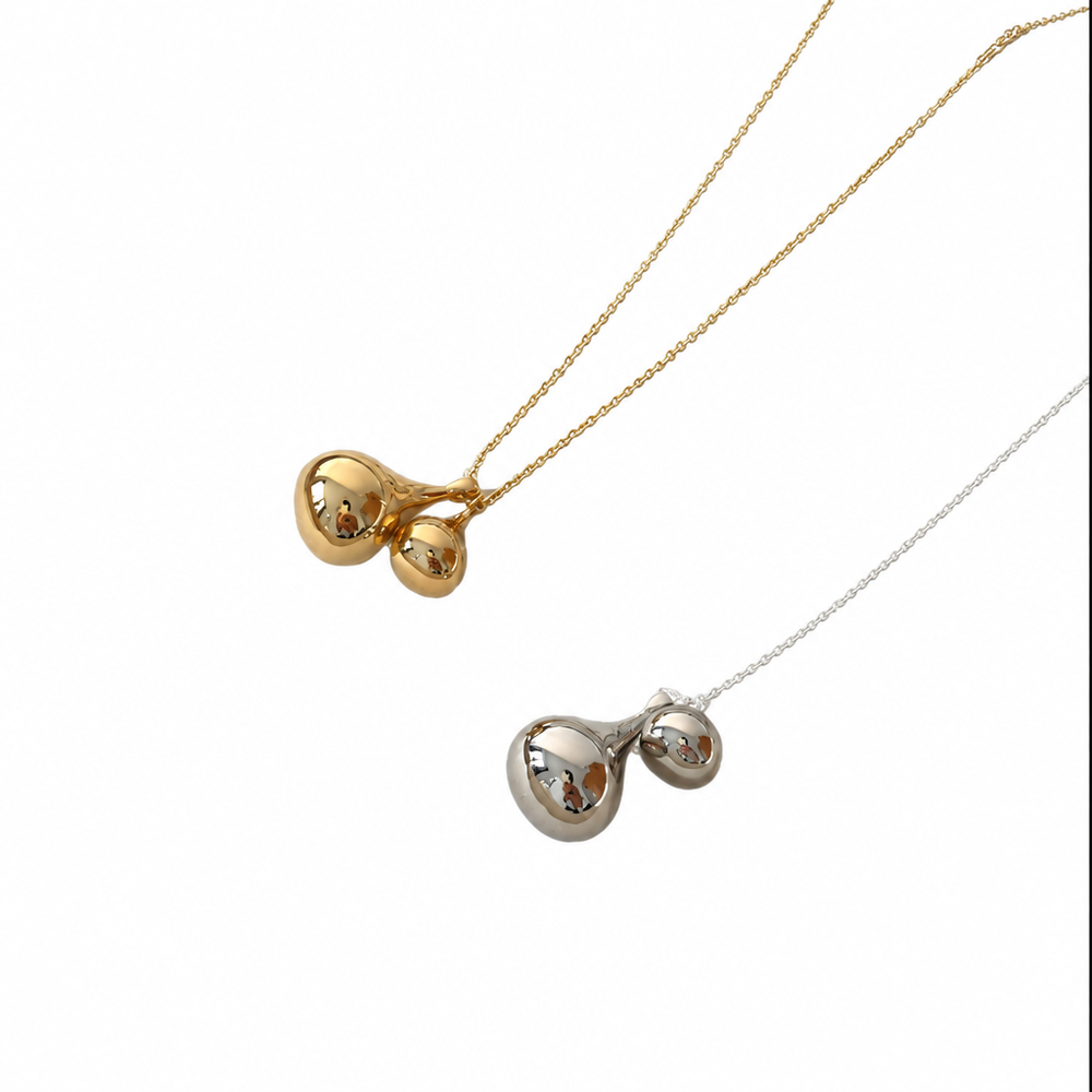 Jewellery photo with the lettering removed