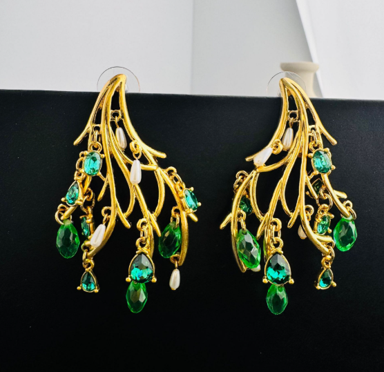 Medieval Style Old High-End Niche Design Fashionable Stylish, S925 Silver Needle Earrings.