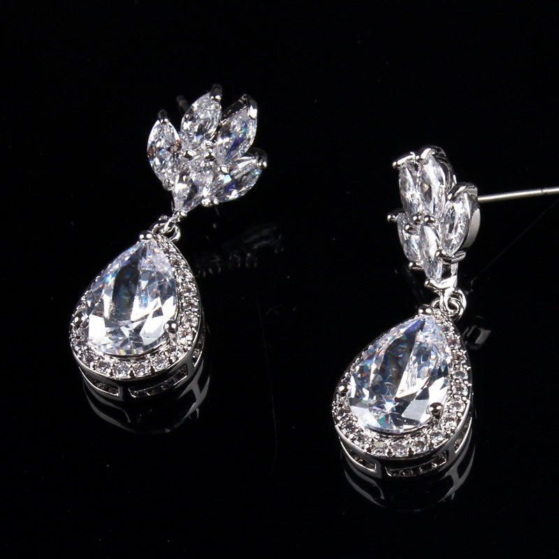 European and American dinner style necklace all copper clip zircon necklace earrings suit super flash can not drop drill