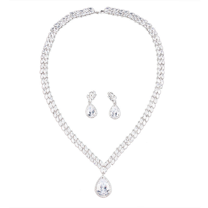 European and American dinner style necklace all copper clip zircon necklace earrings suit super flash can not drop drill