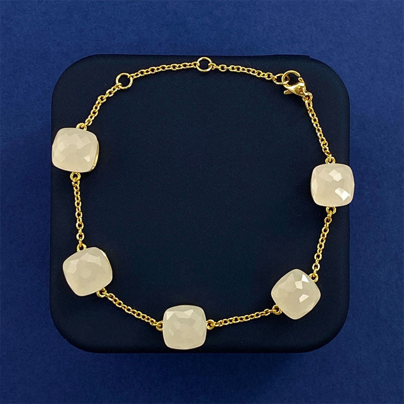 Cross-border New Japanese Style Small Fresh Square Crystal Gem Style Five Flower Bracelet Bracelet Simple Niche Original Design