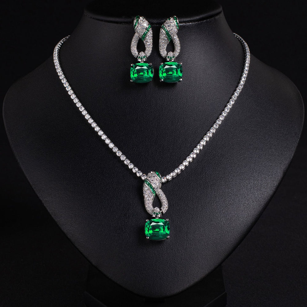 Cross-Border Exclusive Niche Design Snake-Shaped Pendant Necklace European and American Ins Exaggerated High-End Small Snake Zircon Necklace