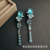 Oscar De La Renta European and American Retro Old Long Exaggerated Shoulder Sweep Ear Clip Elegant Niche Design