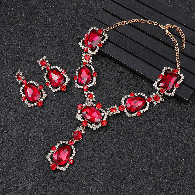 Necklace, ring Set Oversized Personality Fashion Clavicle Chain Alloy Inlaid Gem.