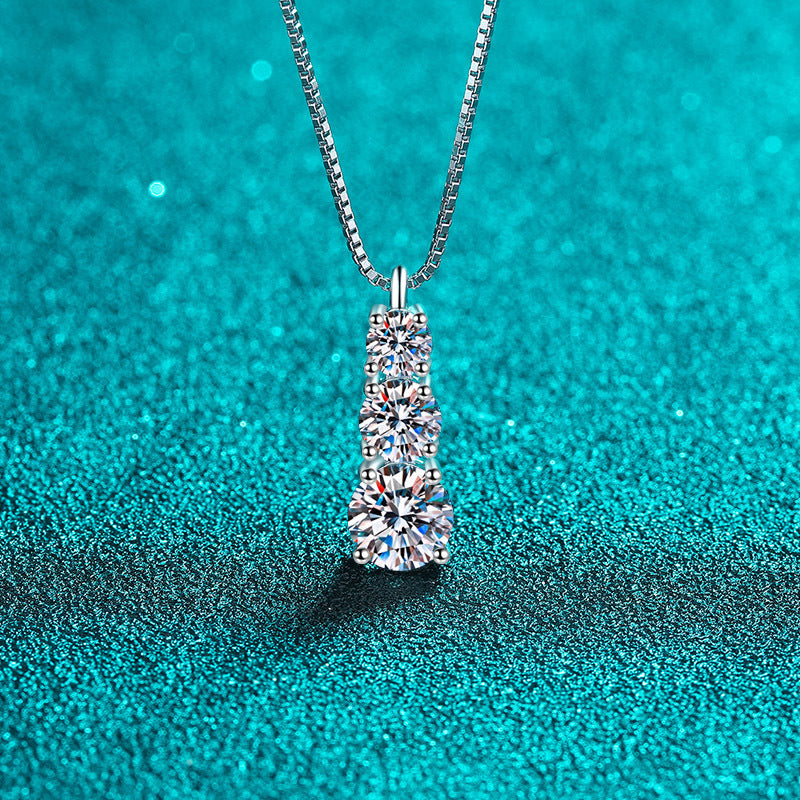 Xindeyi S925 Sterling Silver Moissanite Step Pendant Manufacturer Wholesale Moissanite Necklace Clavicle Chain