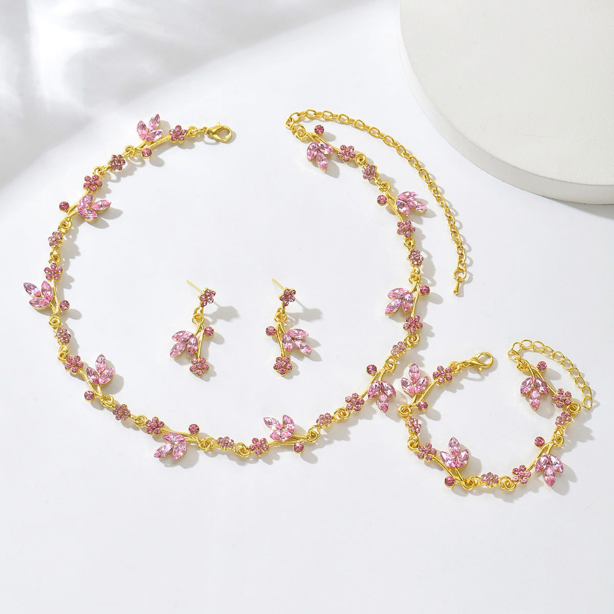 Pinduoduo Cross-border Pearl Women's Fashion Elegant Alloy Drop Bridal Dress Accessories Necklace Earrings suit