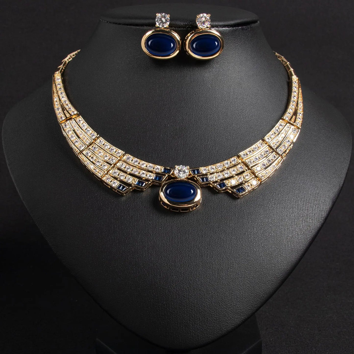 2 Piece Jewelry Set Exquisite Luxury Necklace Earrings Accessories.
