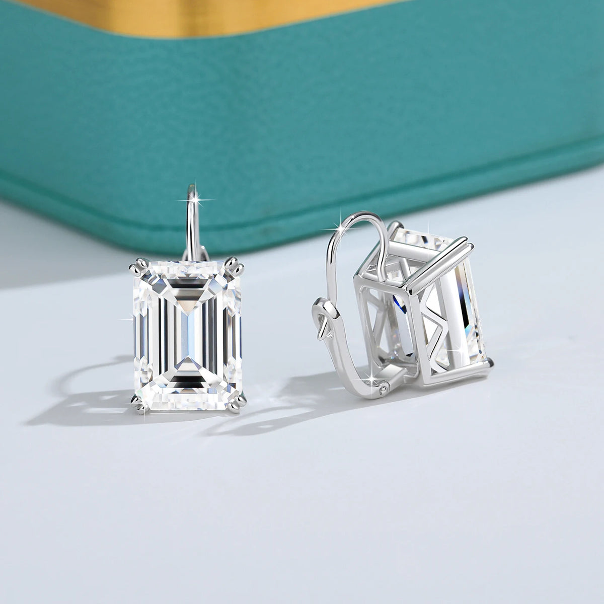 925 Sterling Silver 10*14mm Emerald Moissanite Clip Earrings perfect Jewelry gift.