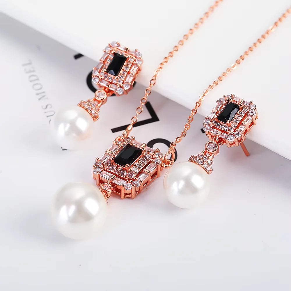 Luxury Irregular Pearl Classic Retro Pendant Jewelry Set 18K Gold Plated Crystal.