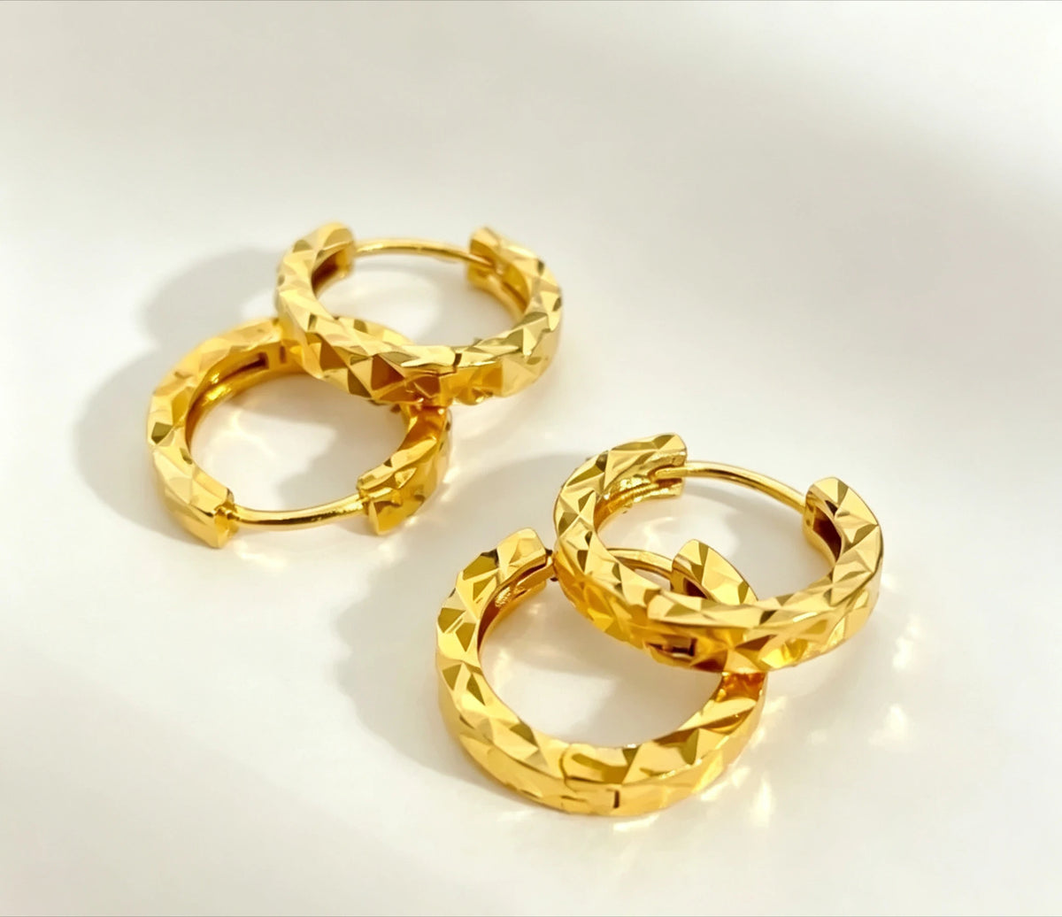 Pure Gold real gold Women's sparkling earrings niche light luxury earrings .