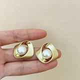 Elegant Metal Irregular Geometric Pearl Earrings New Minimalist Stud Earrings