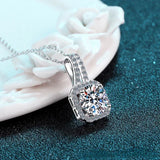PT950 Platinum Square Gemstone Certificate 0.5/1/2 Carat Moissanite Diamond Pendants Necklaces.