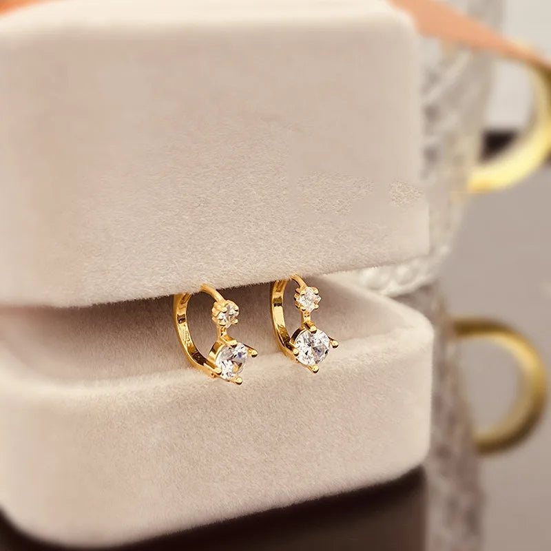 Classic Large and small diamond unique design earrings.