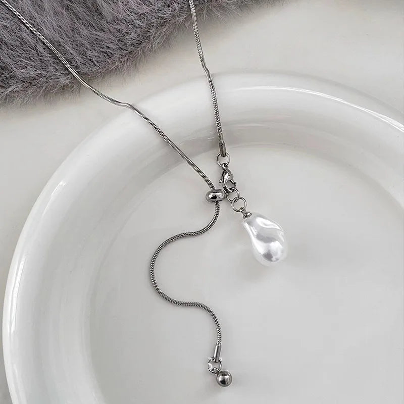 Stainless Steel Long with Pearls Necklace for Women Adjustable Chain Fashion Jewellery.