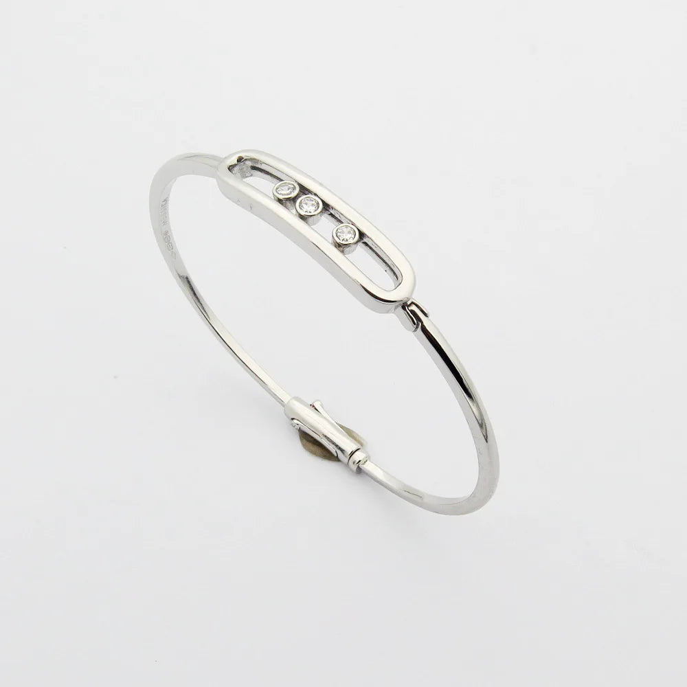 Classic circular bracelet, set with diamonds, luxurious and elegant