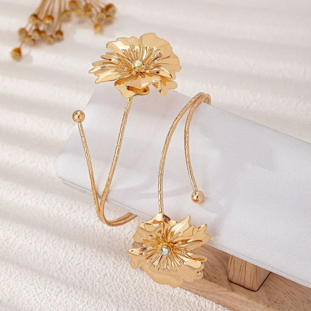 Elegant Metal Tassel Opening Arm Chain Adjustable Multi Style Bangle Retro Fashion Arm Bracelet.
