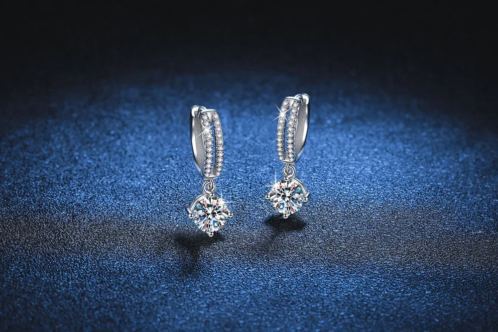 Luxury Solid White Gold Platinum Earrings moissanite earrings classic four claw D color 1 carat earrings.