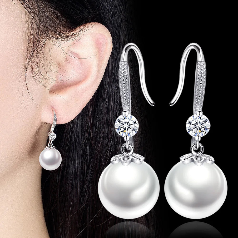 Silver Simple Luxury Pearl and Zirconia Earrings.
