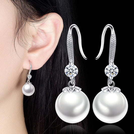 Silver Simple Luxury Pearl and Zirconia Earrings.