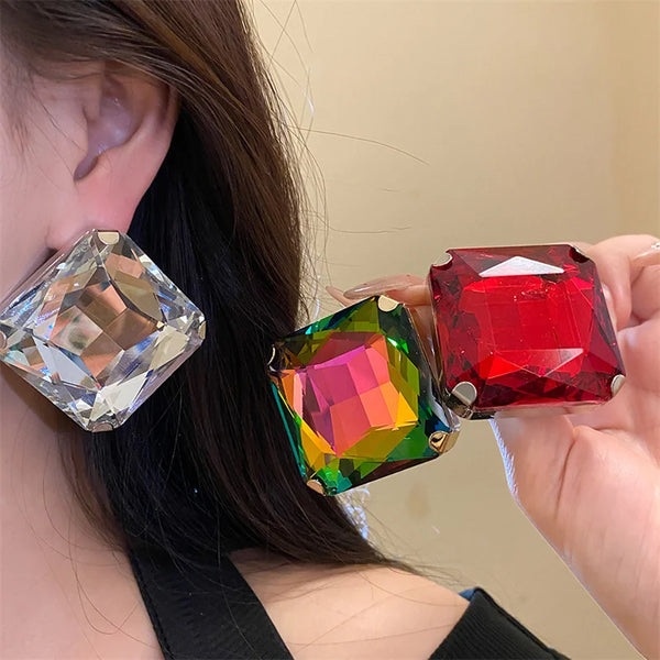 1 Pair Metal Studded Diamond Shaped Square Earrings, Fashionable and Simple Earrings.