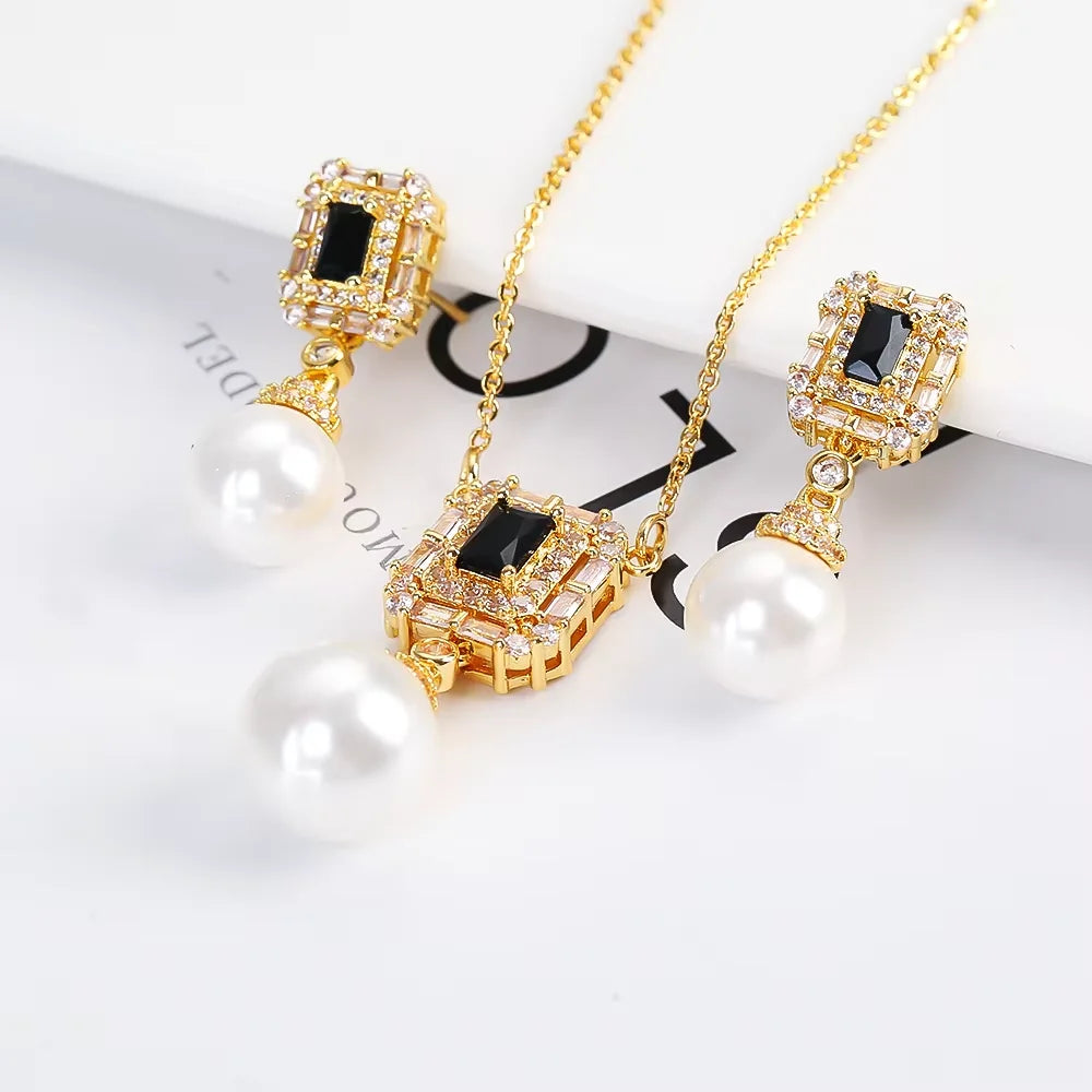 Luxury Irregular Pearl Classic Retro Pendant Jewelry Set 18K Gold Plated Crystal.
