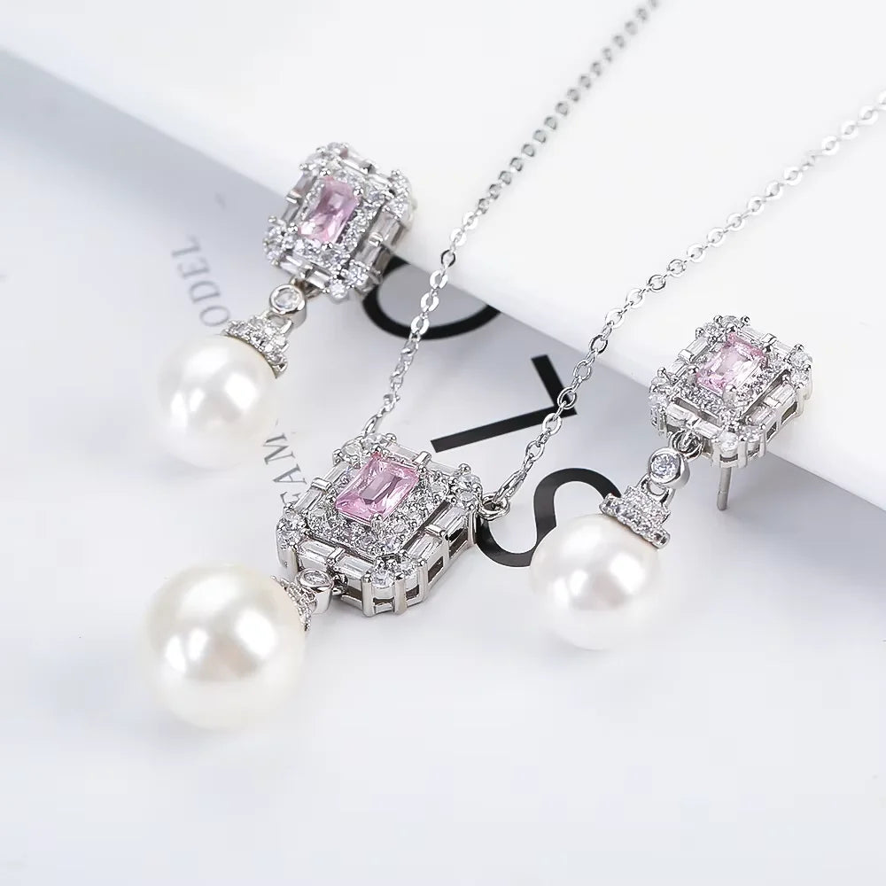 Luxury Irregular Pearl Classic Retro Pendant Jewelry Set 18K Gold Plated Crystal.