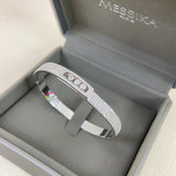 Classic circular bracelet, set with diamonds, luxurious and elegant