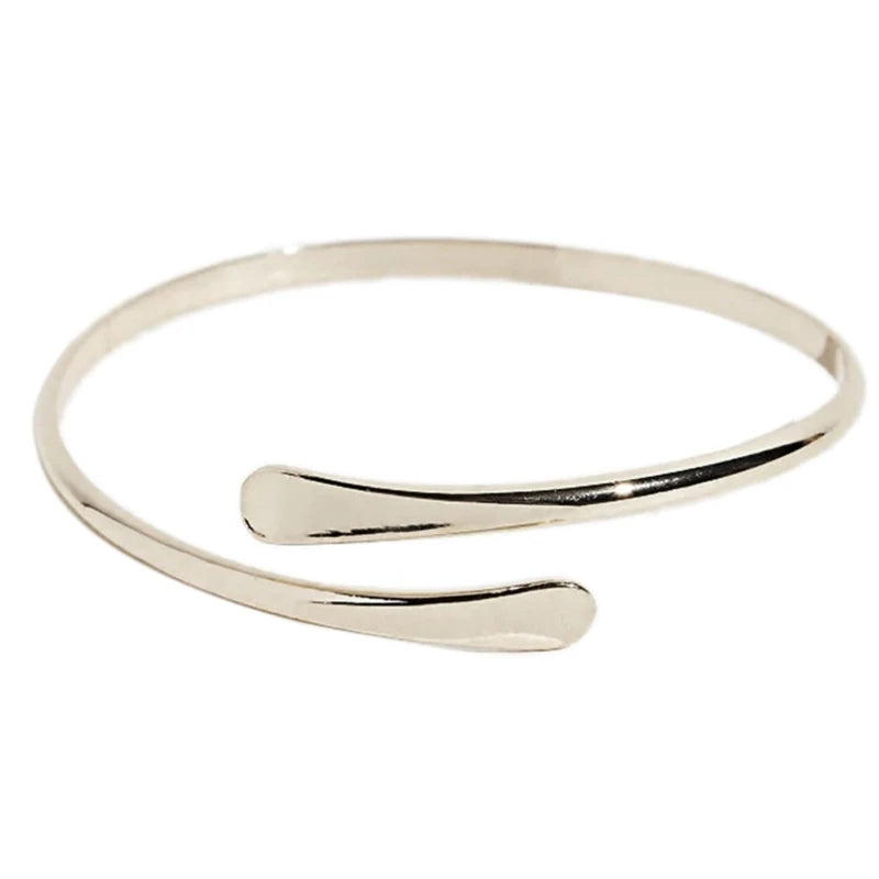 Upper Arm Bracelet Metal Coil Swirl Spiral Shape Armband Cuff Fashion Simple Arm Bangle Armlet Adjustable for Women Girl