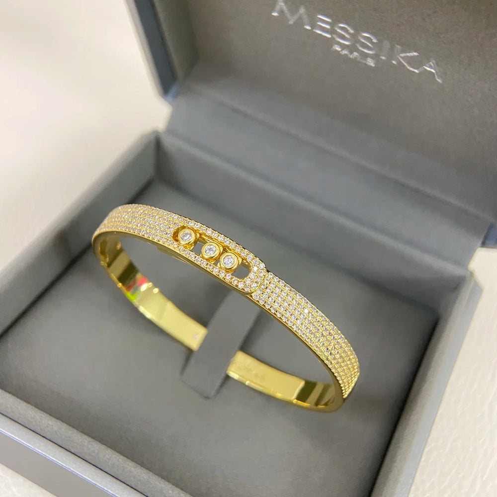 Classic circular bracelet, set with diamonds, luxurious and elegant