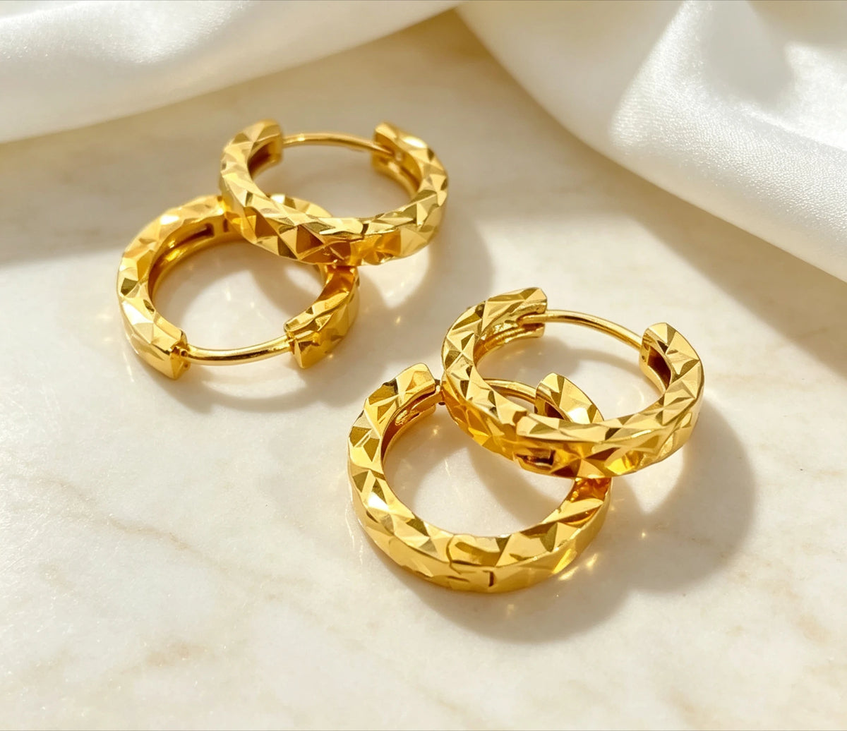 Pure Gold real gold Women's sparkling earrings niche light luxury earrings .