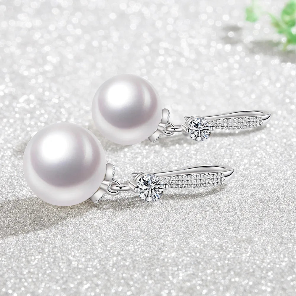 Silver Simple Luxury Pearl and Zirconia Earrings.