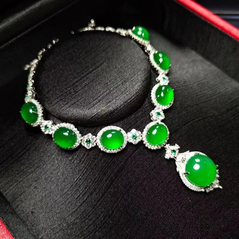 Deluxe Chalcedony Necklace Green Large Egg Women's Necklace.