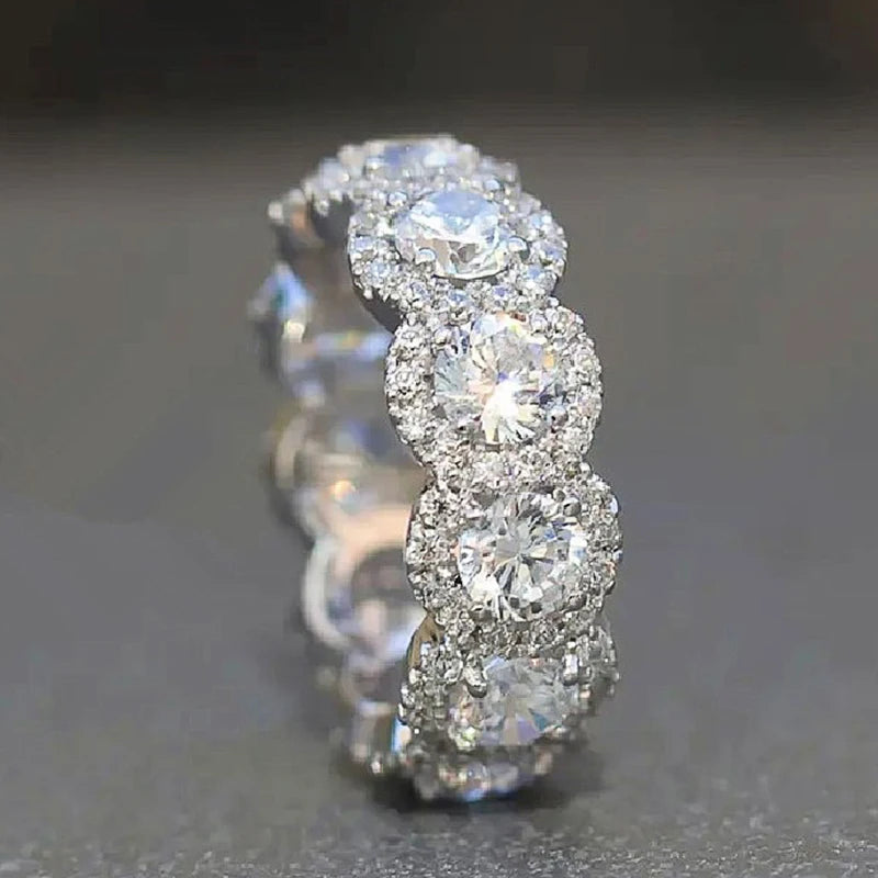 Sparkling Cubic Zirconia Rings Silver Color New Modern Fashion Jewelry.