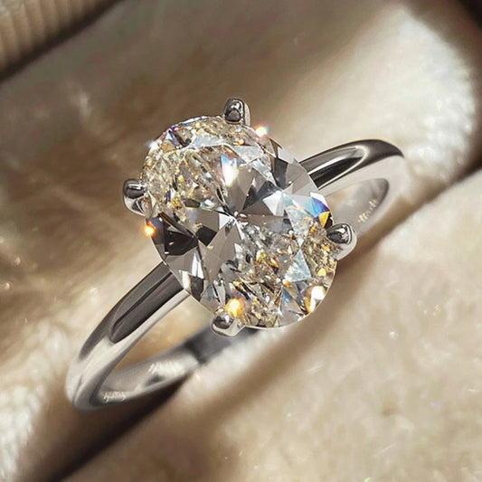 925 Sterling Silver 1-8CT Zircon Gorgeous Shiny Oval Stone Luxury High Quality Ring.
