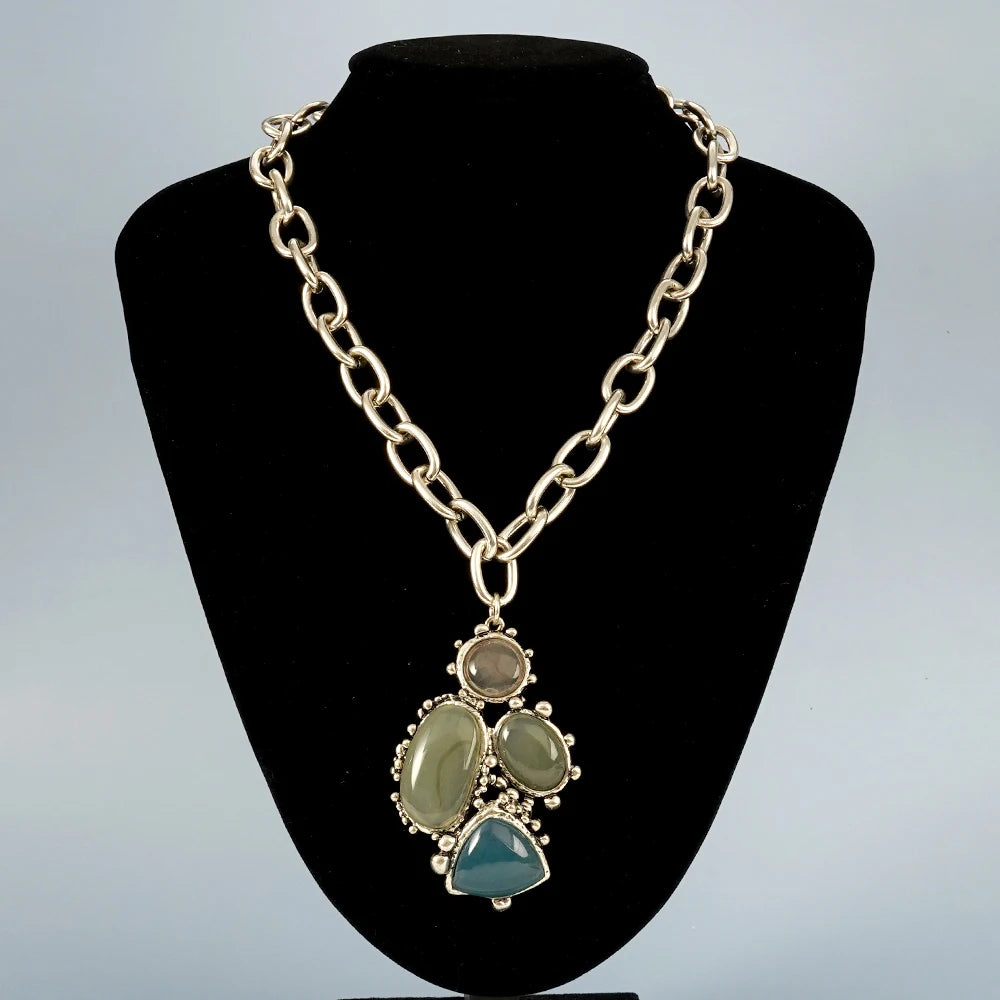 Vintage Ethnic Resin Stone Pendant Necklace Geometry Round  Jewelry