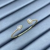 Classic circular bracelet, set with diamonds, luxurious and elegant