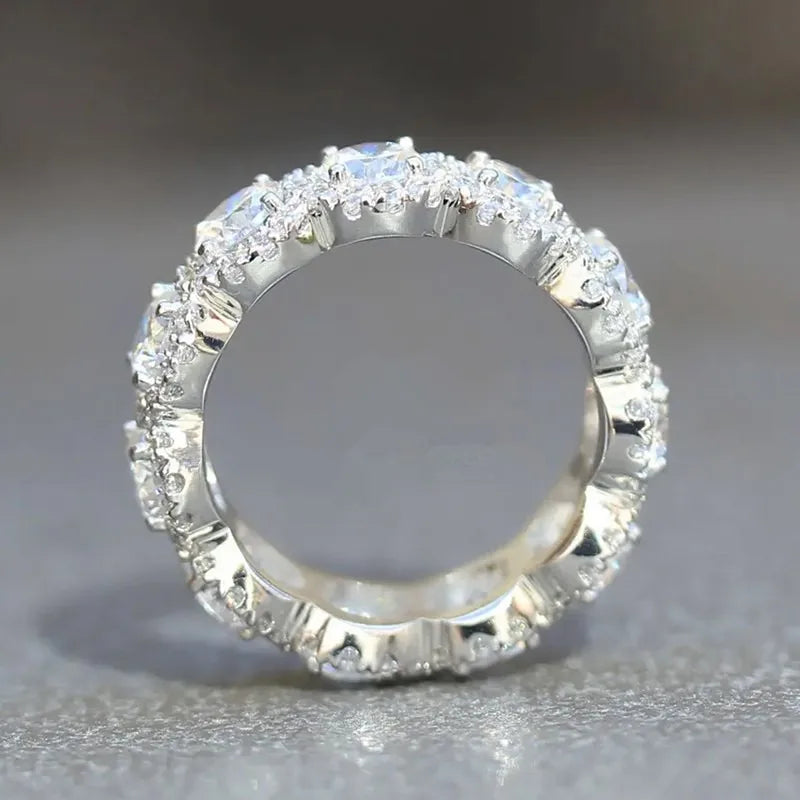 Sparkling Cubic Zirconia Rings Silver Color New Modern Fashion Jewelry.