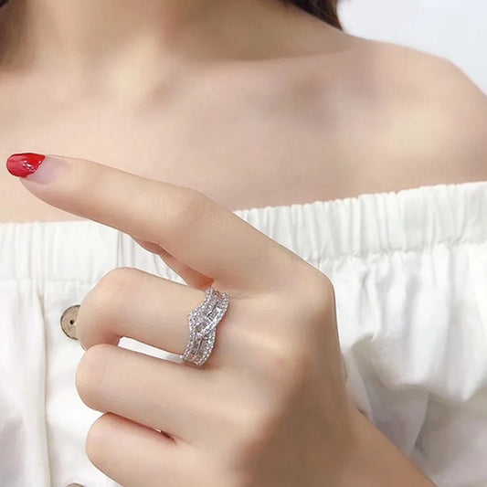 Wave Design Cubic Zirconia Rings for Women New Arrival Luxury Silver High-quality Jewellery.